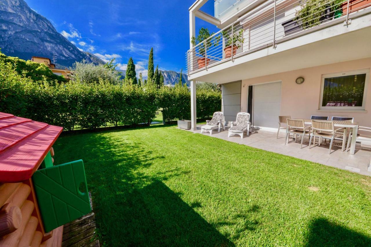 Private Garden In Paradise Buitenkant foto